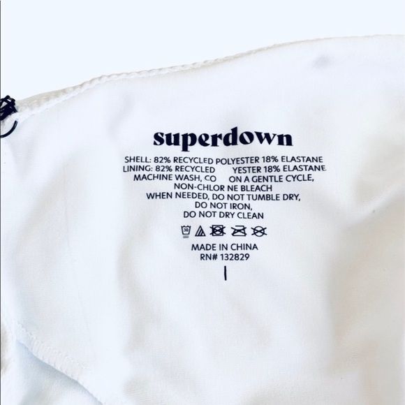 NEW Superdown White Bikini Top Revolve Ana Bandeau White Large - Picture 5 of 7